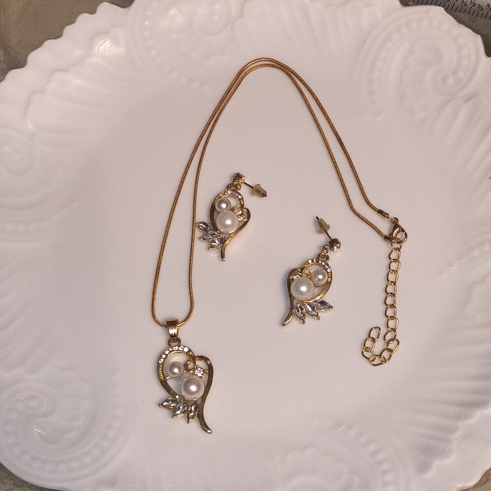 Goldtone Faux Pearl Heart Pendant Necklace & Earrings- Elegant Women Jewelry